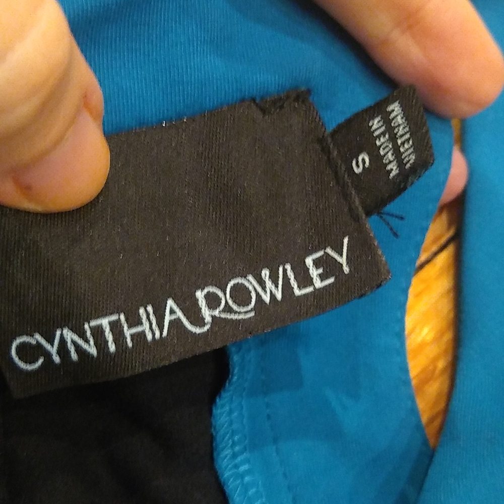 Sold 3/$15 sale Cynthia Rowley dress - Picture 7 of 8
